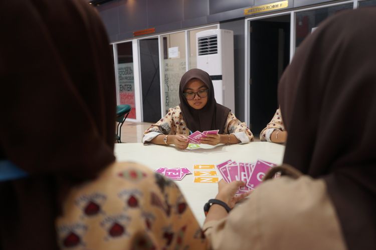 Menghidupkan Ruang Sosial via Board Game, Mengintip Keseruan Playtesting Gim Papan di Padang