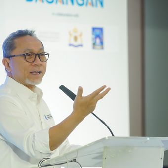 Mendag Zulkifli Hasan dukung akselerasi UMKM digital untuk tingkatkan produk UMKM di pasar global pada acara Temu Wicara Program Akselerasi Ekosistem UMKM Digital yang digelar oleh Dagangan di Yogyakarta, Senin (6/11/2023). 
