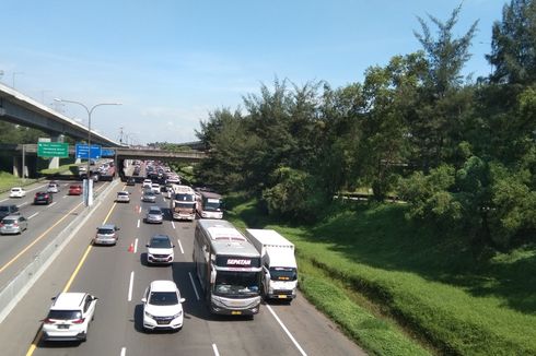 Contraflow Berlaku di Tol Jakarta-Cikampek Km 47 sampai Km 65