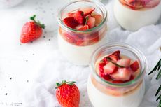 Resep Panna Cotta Strawberry, Hasilnya Lembut dan Lumer