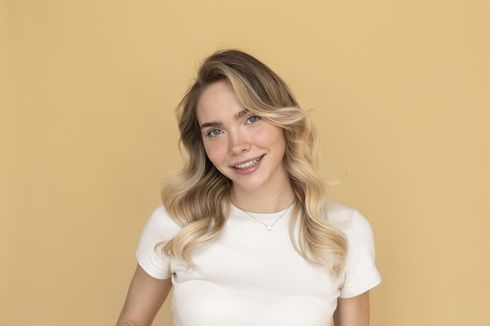 Warna Rambut yang Bikin Wajah Cerah Tanpa Makeup Tebal