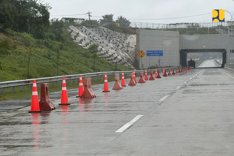 Viral Mobil Travel Ugal-ugalan, Perusahaan Putus Mitra Pengemudi, Polisi Tilang dan Tes Urine