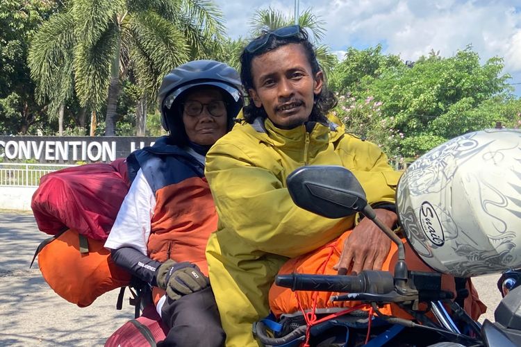 Di Balik Perjalanan Nenek Yuni pada Usia 73 Tahun, Ada Anak Laki-laki yang Setia Menemani hingga Ribuan Kilometer