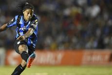 Status Penganggur, Ronaldinho Belum Mau Gantung Sepatu