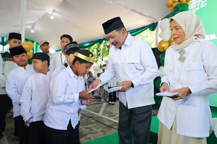 Baznas Salurkan Bantuan dan Santunan untuk 51.108 Anak Yatim di Seluruh Indonesia