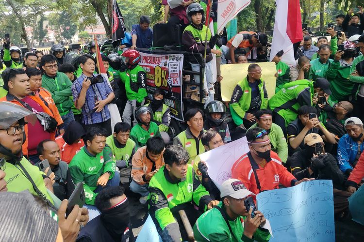Anggota DPRD Sumut Sebut Antrean Pertalite Wajar: Tidak Sampai Berhari-Hari Antrenya