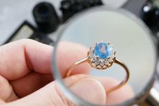Perhiasan Berlian dengan Harga Terjangkau, Asli atau Tidak? Cek Keasliannya dengan Cara Berikut