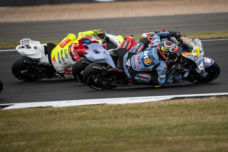 Fermin Aldeguer saat berlaga pada MotoGP Inggris 2025