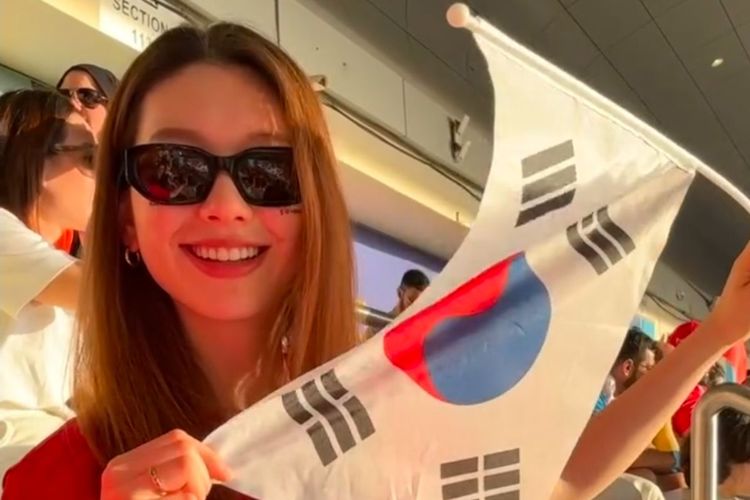 Baru Melahirkan, Istri Kiper Korea Selatan, Aktris Kim Jin Kyung Ikut Kena Kritik