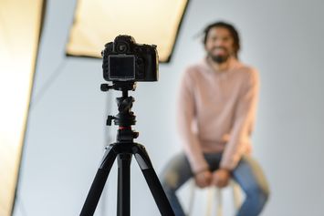 Perbandingan Tripod Kamera Terbaik untuk Studio Foto Mini