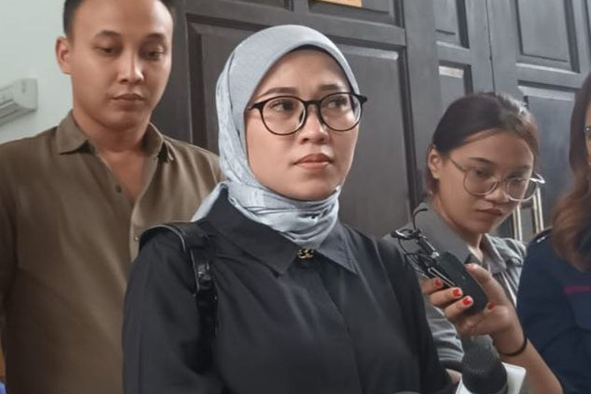 Kuasa hukum D (17), Mellisa Anggraini, saat ditemui di Pengadilan Negeri Jakarta Selatan, Selasa (11/7/2023) 