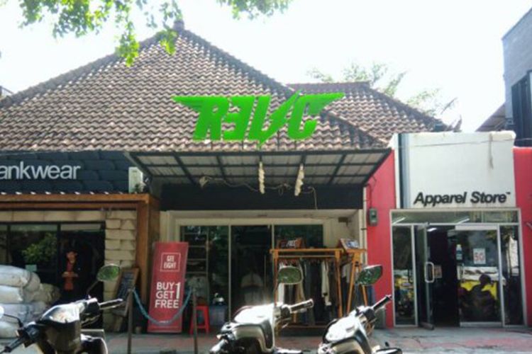 Deretan distro di Jalan Sultan Agung, Bandung, Jawa Barat.