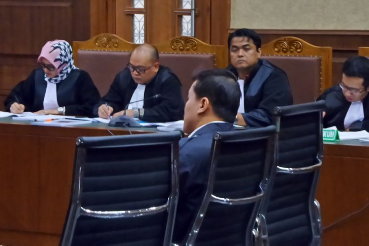 Andi Agustinus alias Andi Narogong duduk di kursi terdakwa di Pengadilan Tipikor Jakarta, Kamis (30/11/2017).