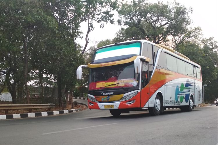 Bus Kramat Djati