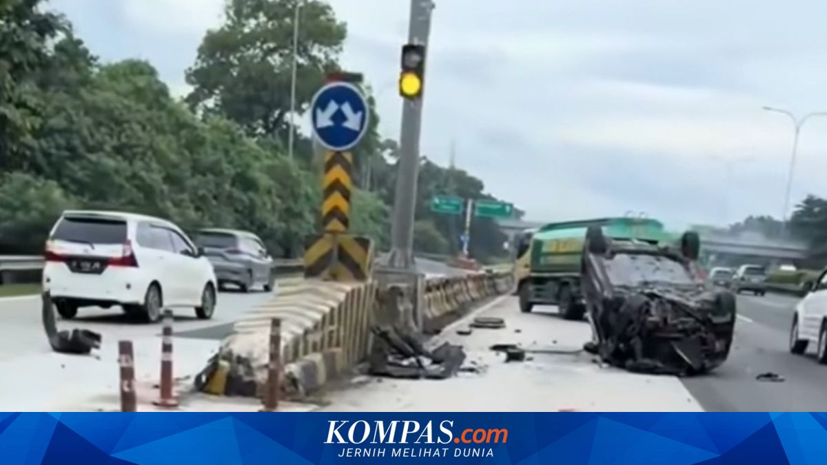 Kecelakaan Beruntun di Tol Jagorawi: Honda City Terbalik, Dua Orang Dilarikan ke RS