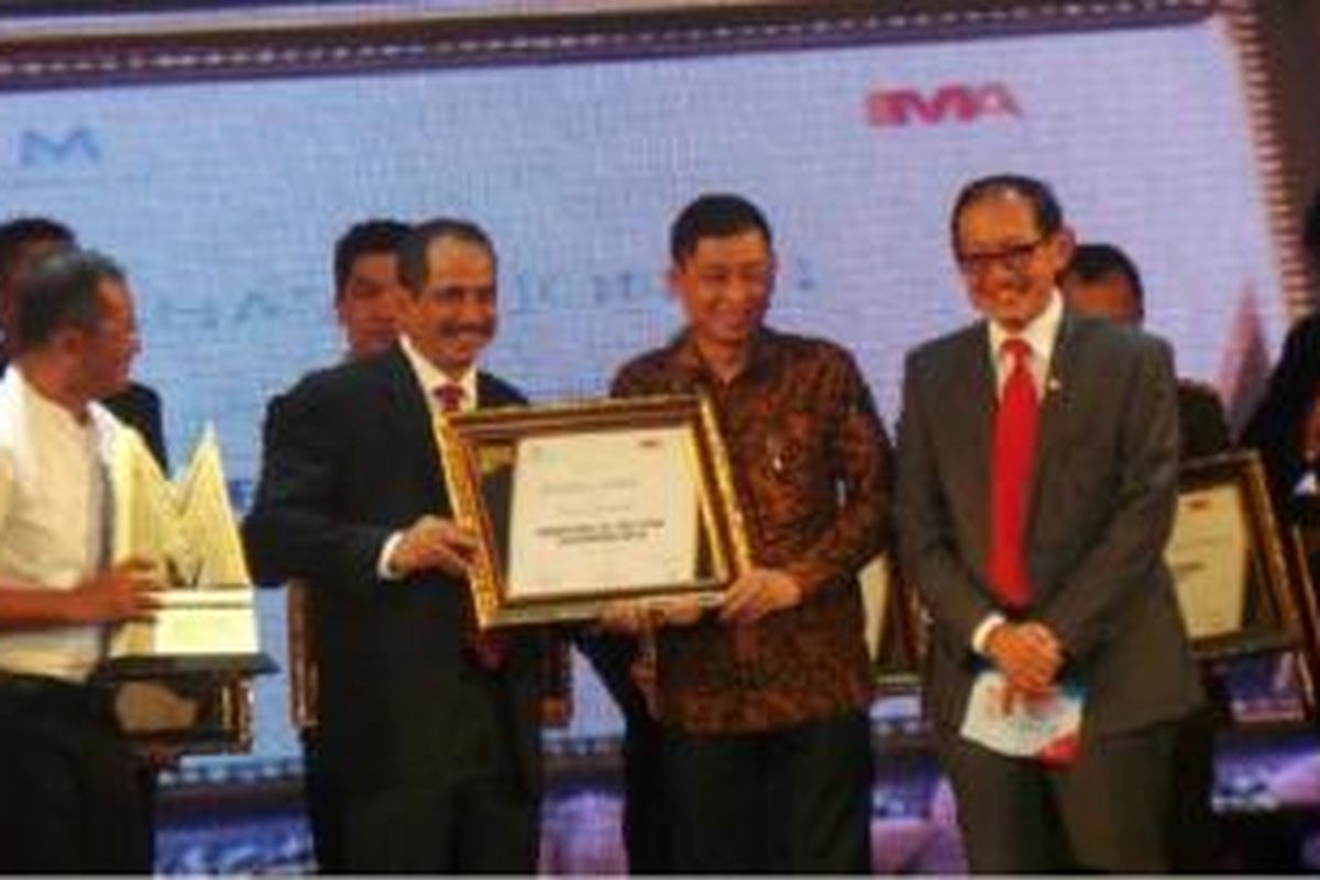 Mantan Direktur Utama PT KAI Jonan Terpilih Jadi Marketeer of The Year 2014. Penghargaan diberikan Ketua Tim Juri Arief Yahya yang juga peraih Marketeer of The Year 2013. 