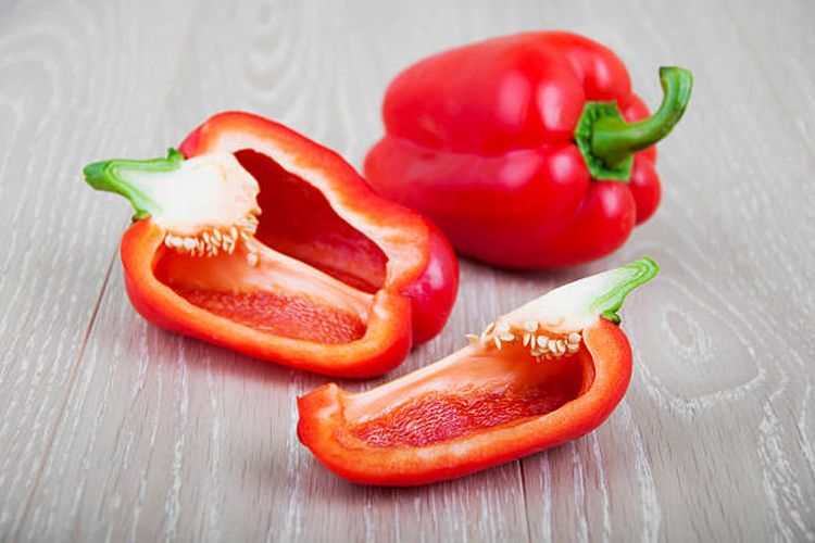 Ilustrasi paprika merah, salah satu bahan makanan yang baik untuk sistem kekebalan tubuh.