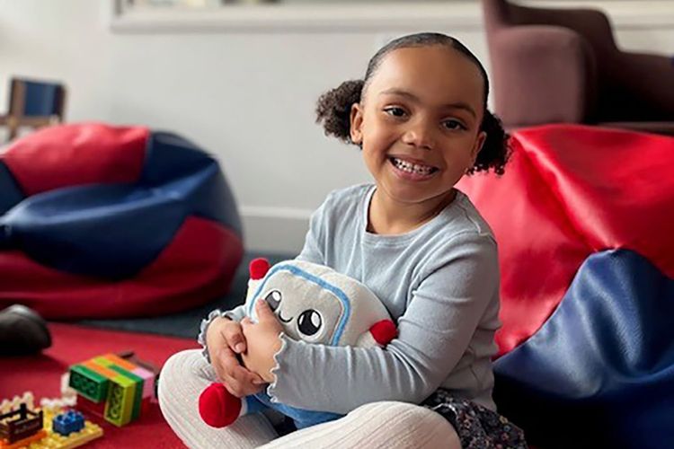 Studi Cambridge: Mainan AI untuk Anak Justru Bisa Ganggu Perkembangan