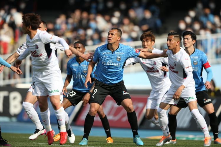 Susasana pertandingan J1 League 2022 yang mempertemukan Kawasaki Frontale vs Cerezo Osaka.