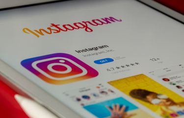 Ilustrasi Instagram