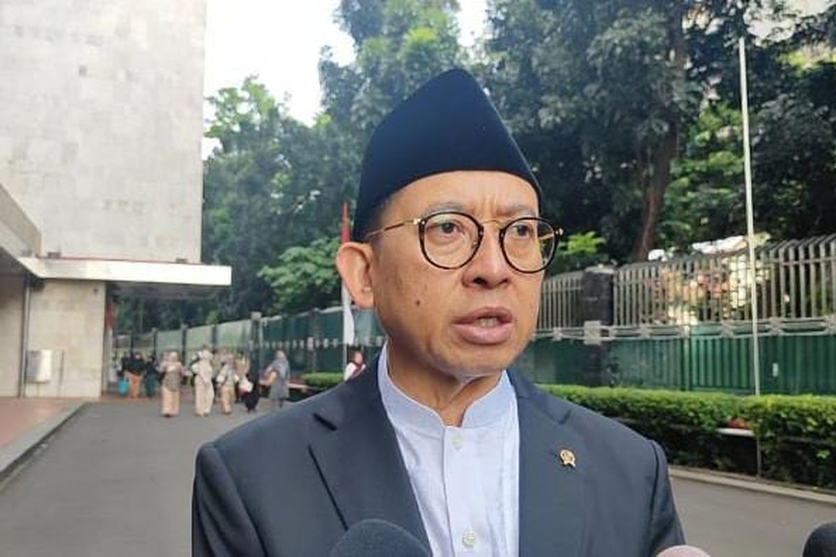 Menteri Kebudayaan (Menbud) Fadli Zon di Masjid Istiqlal, Jakarta, Jumat (6/6/2025).