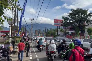 Penyebab Kemacetan Viral di Puncak Bogor, Motor Ikuti Ambulans lalu Hambat Arus 'One Way'