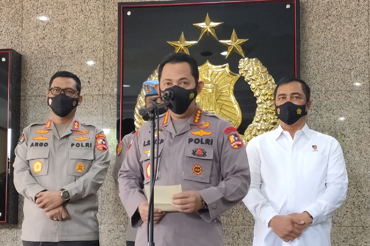 Kapolri Jenderal Listyo Sigit Prabowo dalam konferensi pers di Mabes Polri, Jakarta, Rabu (28/4/2021)