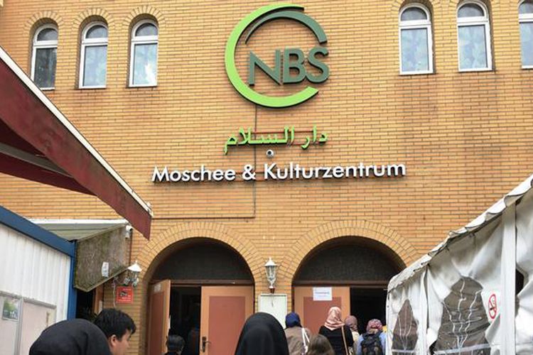 Neukölln, kawasan yang dulunya dianggap sarat masalah sosial di Berlin, saat ini justru menjadi simbol toleransi, khususnya bagi umat Islam.