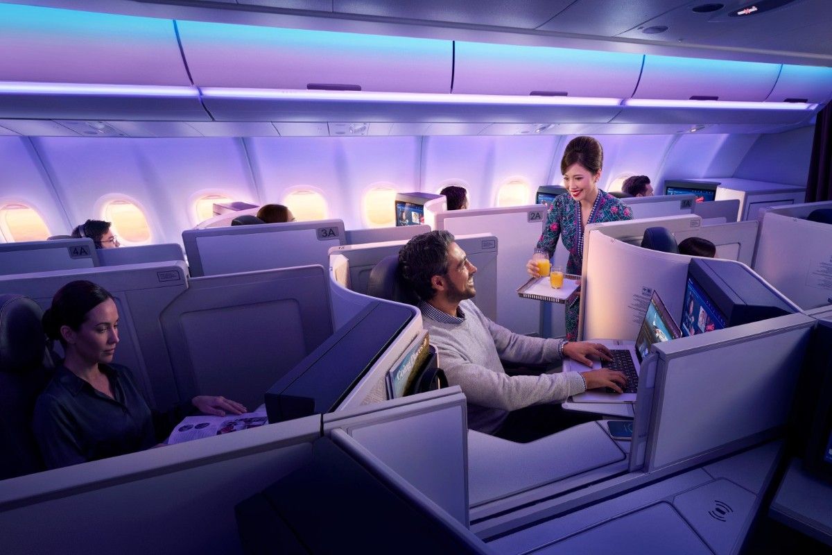 Malaysian Hospitality menjadi bagian dari identitas layanan Malaysia Airlines, tecermin melalui keramahan, kepedulian, dan perhatian kepada penumpang sepanjang perjalanan.