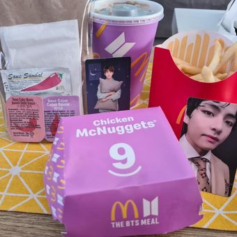 BTS Meal di McD milik salah satu Army, Astri Agustina. 