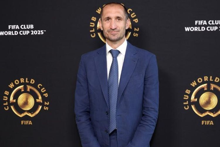 Legenda Juventus Giorgio Chiellini saat menghadiri laga final Piala Dunia Klub 2025 antara Chelsea dan PSG di Stadion MettLife, New Jersey, pada 13 Juli 2025.