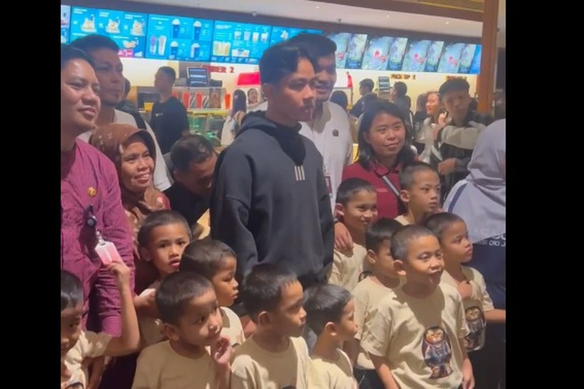 Saat Gibran Ajak 180 Anak Yatim Nonton Film Jumbo