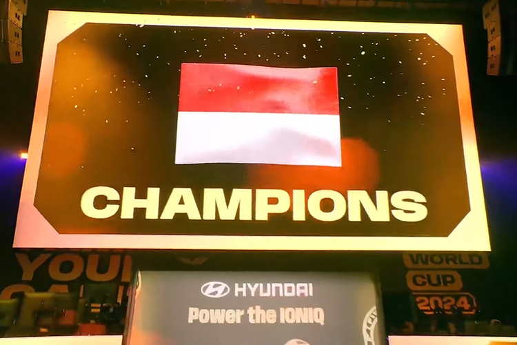 Indonesia menjadi juara FIFAe World Cup 2024 untuk kategori konsol. Ini pertama kalinya Indonesia menjadi juara dunia. 