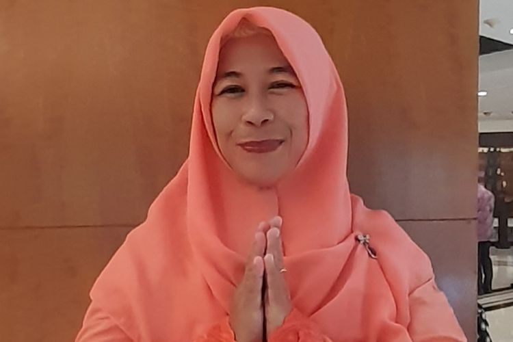 Tri Sugiarti (46) Pendiri Bank Sampah Tri Alam Lestari di Pesanggrahan, Jakarta Selatan menjadi sosok perempuan inspiratif dengan kepeduliannya terhadap lingkungan.