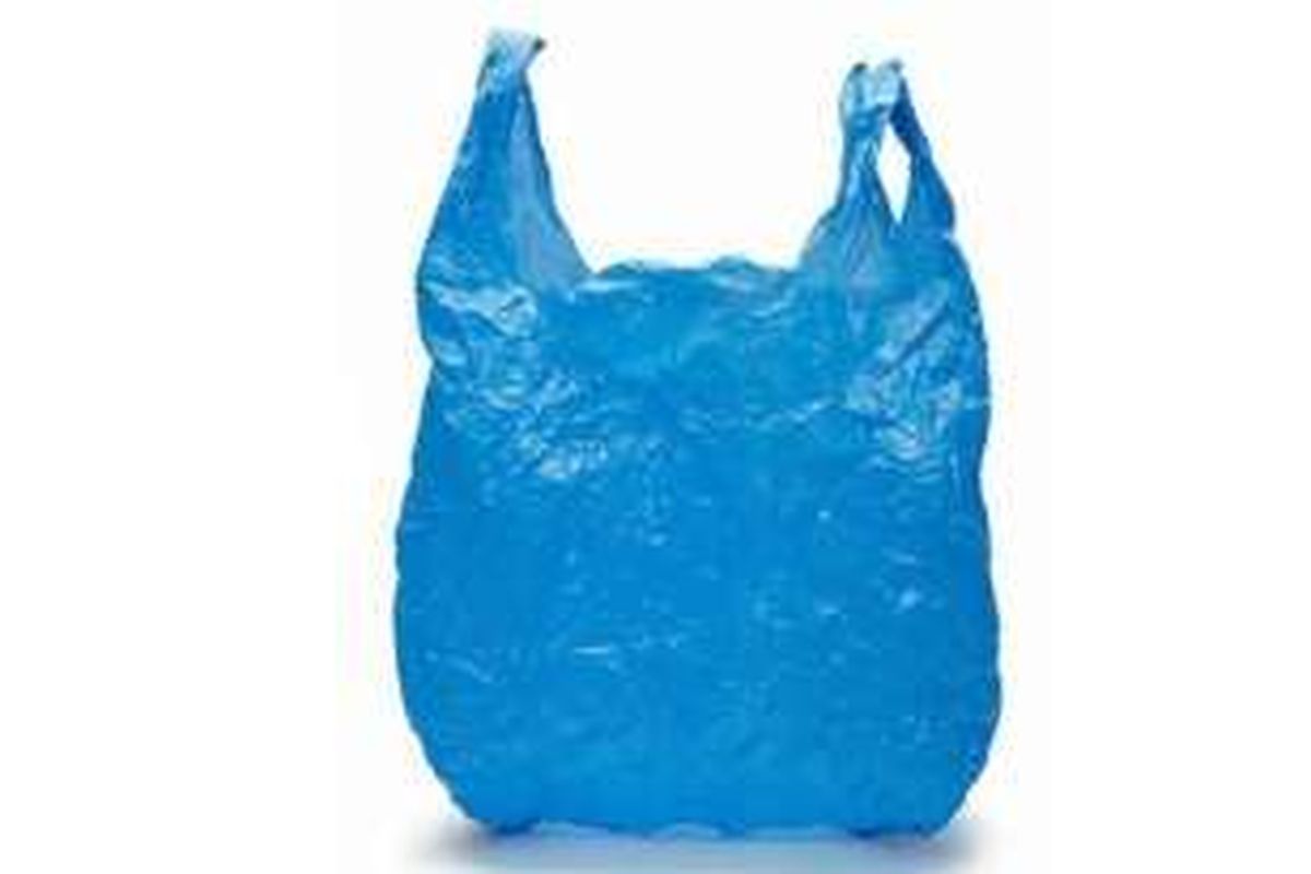 Dokter memperingatkan, kantong plastik sangat tidak disarankan untuk digunakan sebagai pengganti kondom.