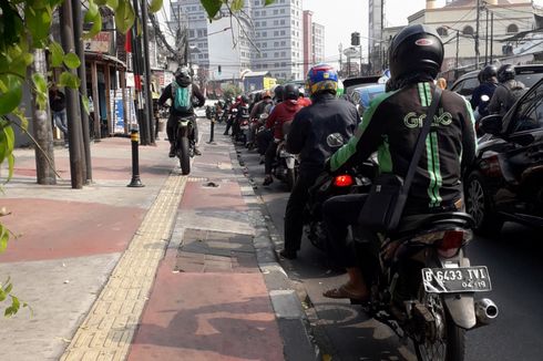 Jangan Sembarangan, Motor Lewat Trotoar Bisa Denda Rp 500.000