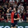 VIDEO - Pemain Genoa Cetak Gol Ketika Masih Pegang Botol Minum