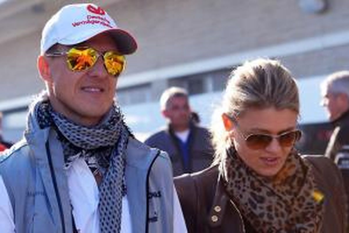 Michael Schumacher bersama istrinya, Corinna, di F1 Amerika Serikat (18/11/2012)