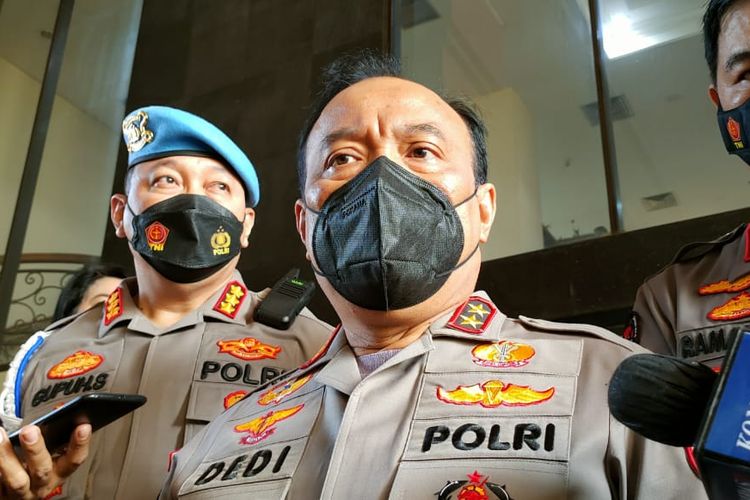 Kepala Divisi Humas Polri Irjen Dedi Prasetyo di Mabes Polri, Jakarta, Kamis (25/8/2022).
