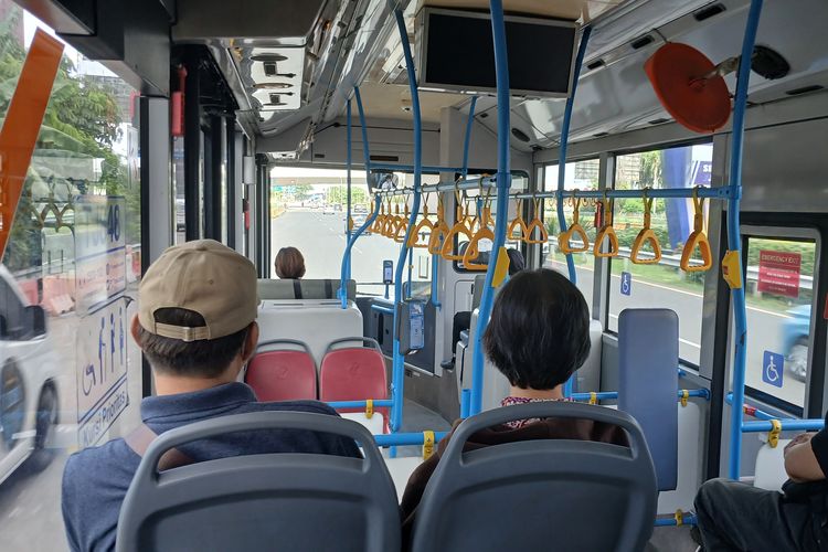 Cara ke Bandara Soekarno-Hatta Naik TransJakarta Rp 3.500, Ada 2 Rute