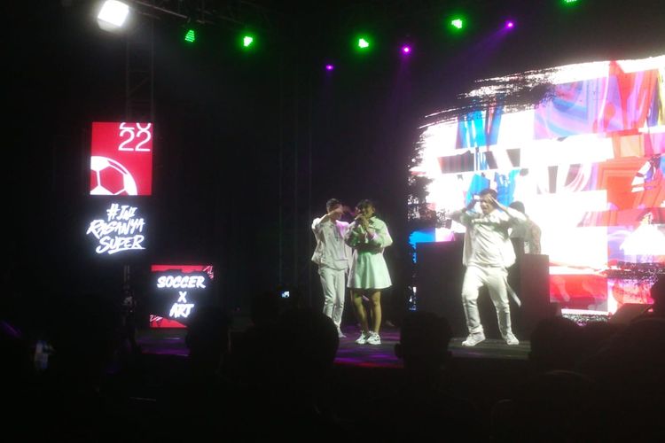 Salah satu sajian musik di Soccerphoria Bandung. 