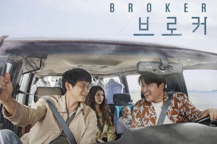 Poster film Broker yang dibintangi oleh IU, Kang Do Won, Song Kang-ho, dan Bae Doo-na