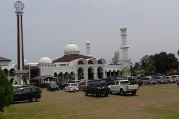 Masjdi Baitul Izzah Kota Bengkulu