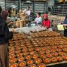 Kue Keranjang Jadi Primadona Jelang Imlek di Bandung, Penjualannya Tembus 2.000 Buah Per Hari
