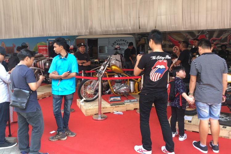 Motor chopper Jokowi di IMS 2018 diserbu pengunjung.