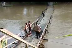 Tiang Penyangga Patah, Sebuah Jembatan Gantung di Melawi Kalbar Ambruk