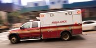 Niat Antar ke RS, Paramedis Ini Ditikam Pasien yang Ditolong di Dalam Ambulans