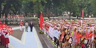 PM China Disambut Prabowo, Meriam Menyalak dan Pasukan Berkuda Berderap
