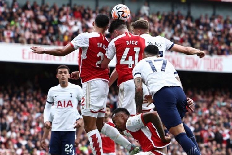 Pertandingan Arsenal vs Tottenham pada lanjutan Liga Inggris 2023-2024 di Stadion Emirates, Minggu (24/9/2023) malam WIB. (Photo by AFP/HENRY NICHOLLS)