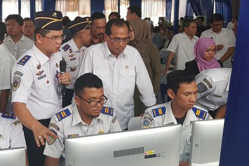 Kemenhub Resmikan Perizinan Online BPTJ dan Fleet Management Perum PPD